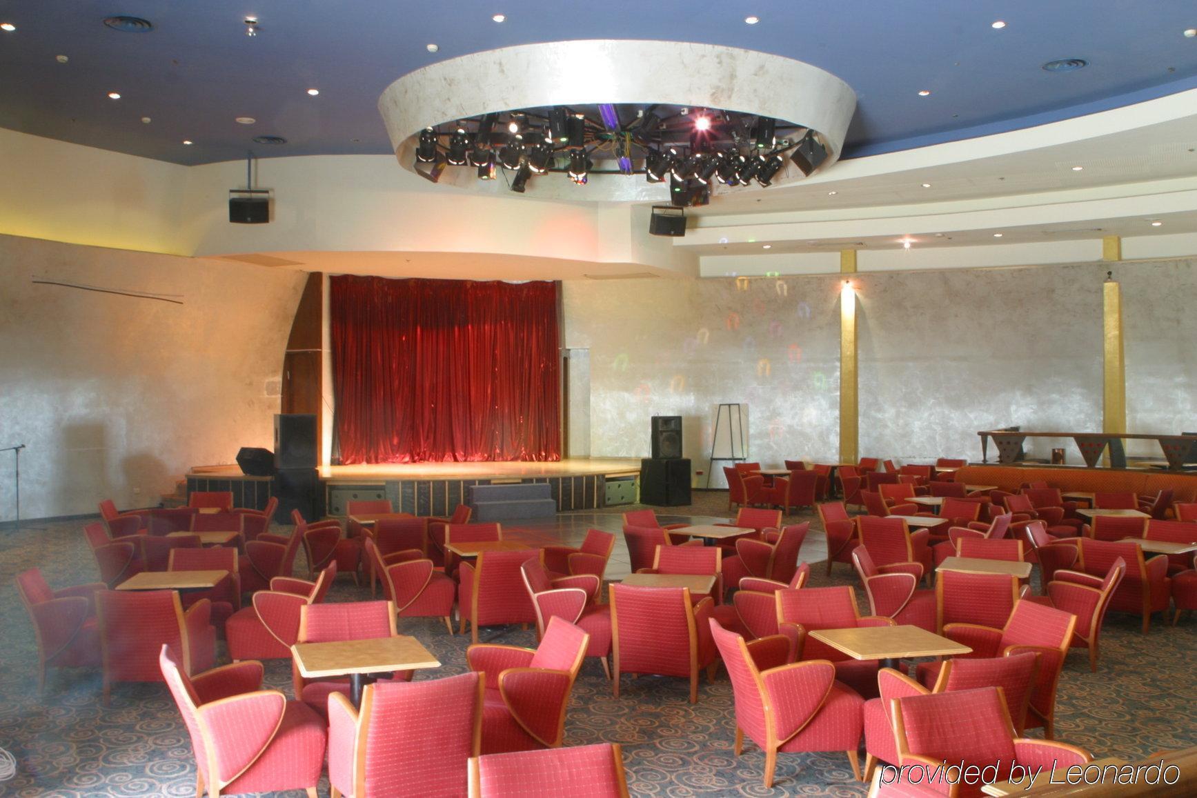 Apartment In Ashkelon Restaurant photo